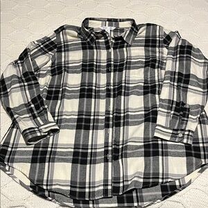 Women’s Button-Up